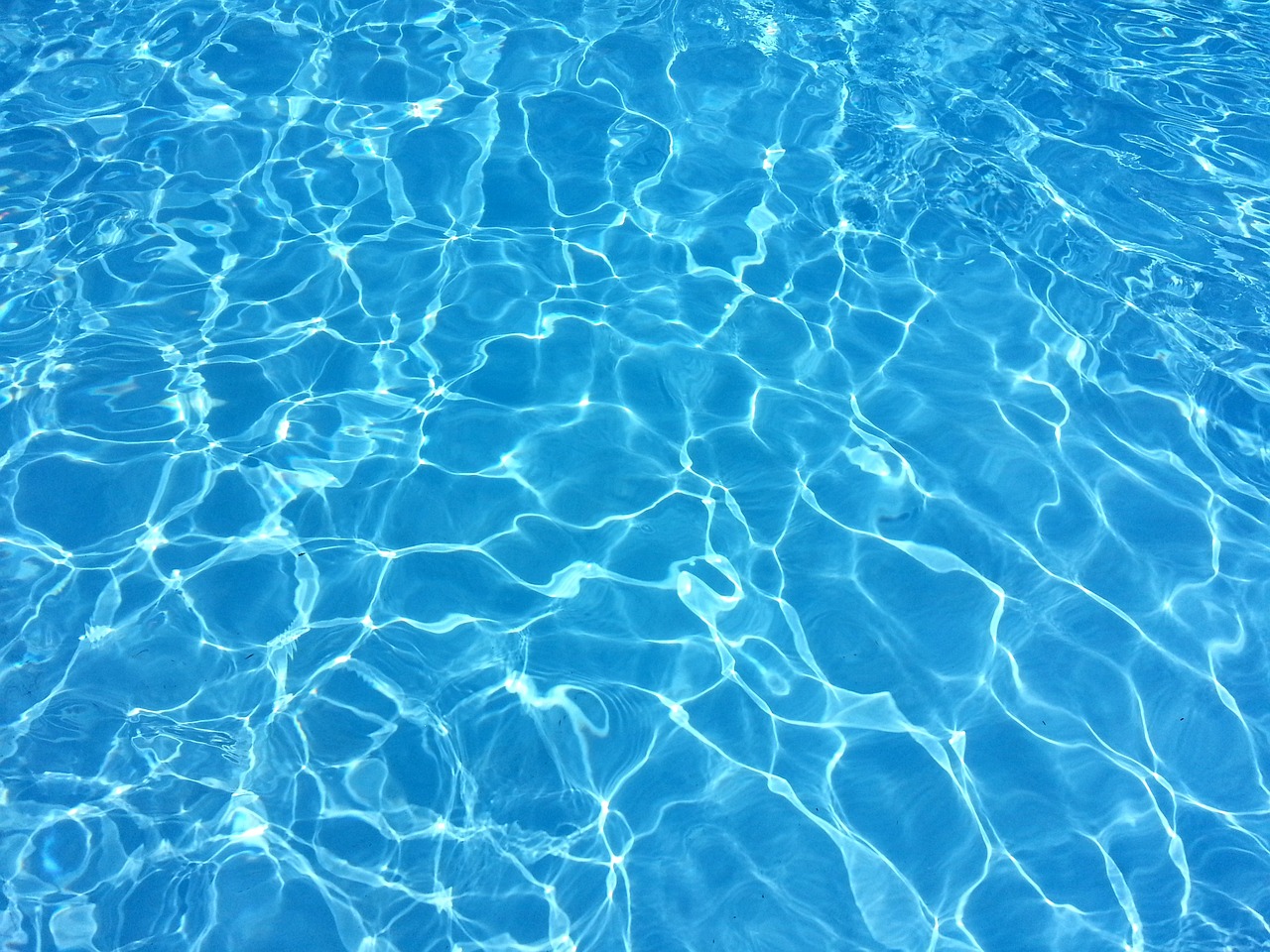 L’été sera chaud…et sans piscine publique pour les familles Valentinoises !